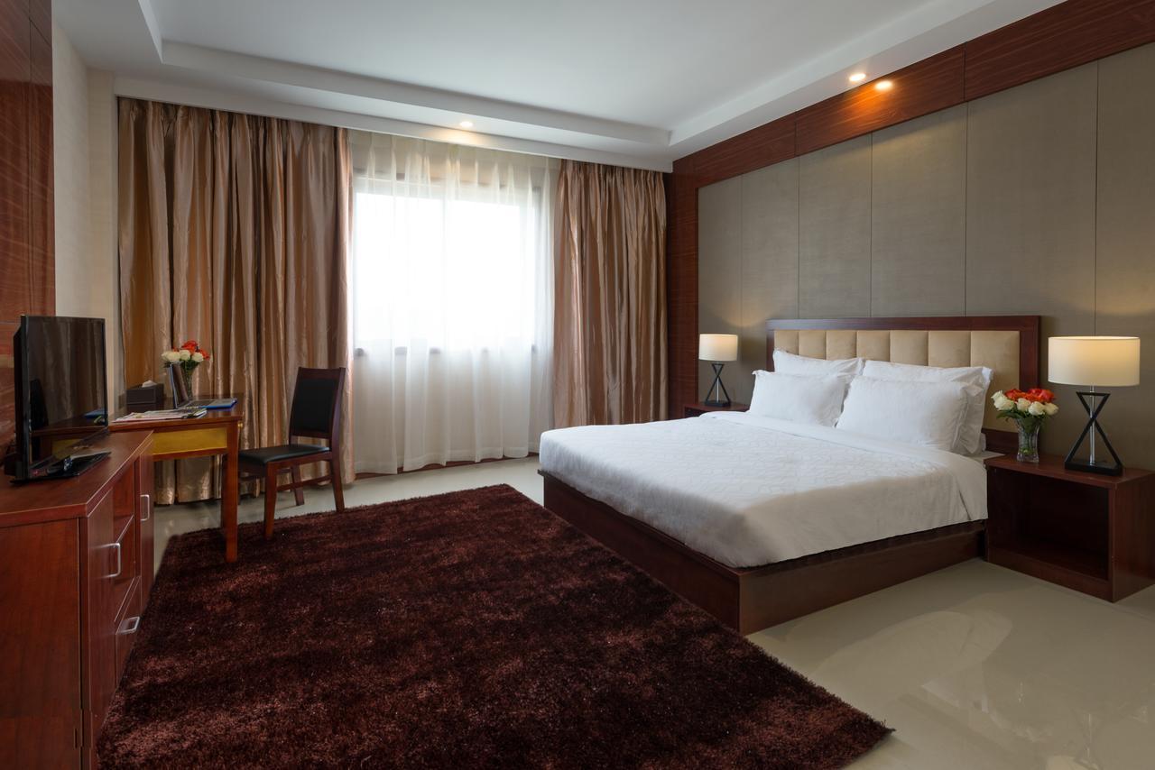 The Farmington Hotel Harbel Bagian luar foto