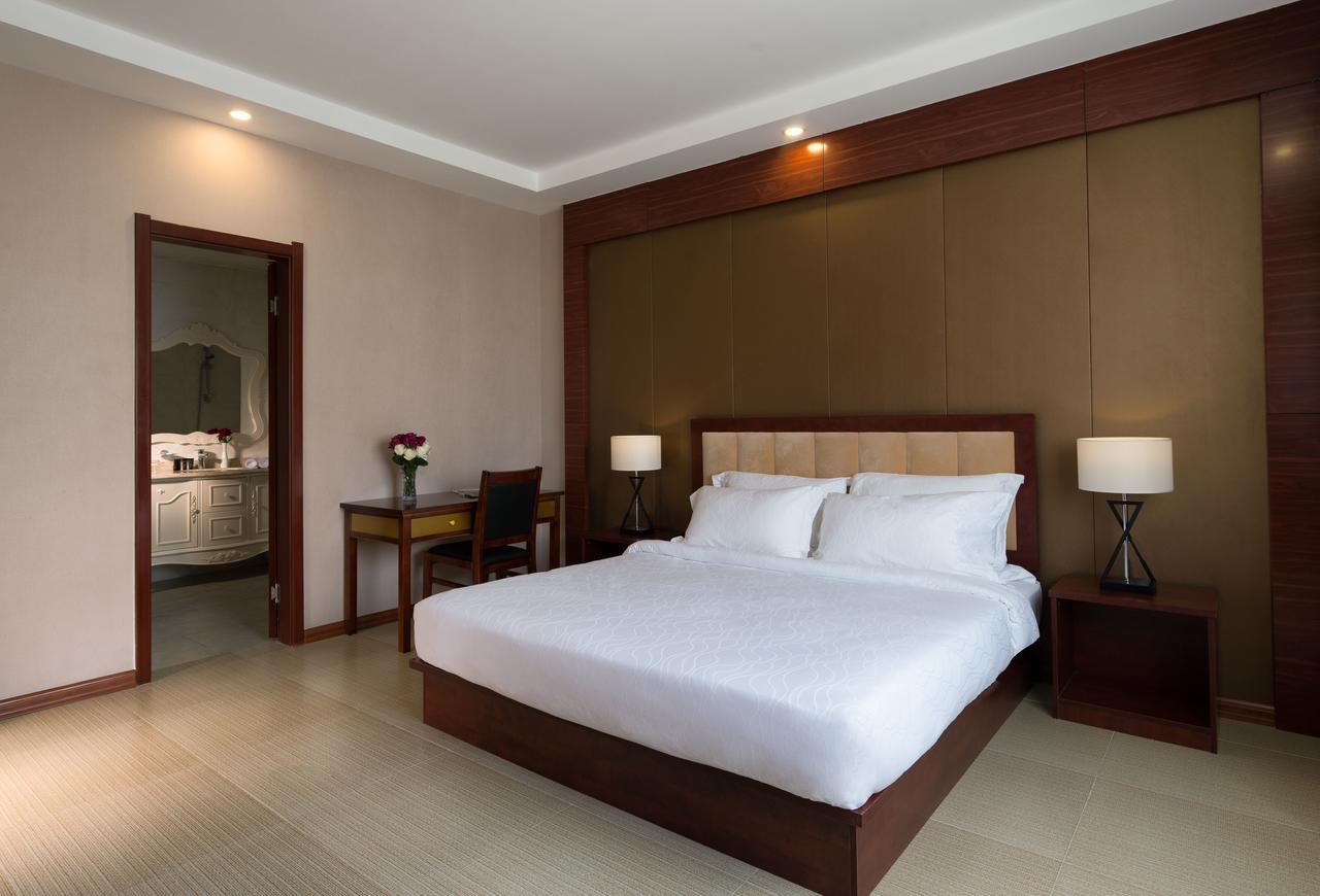 The Farmington Hotel Harbel Bagian luar foto