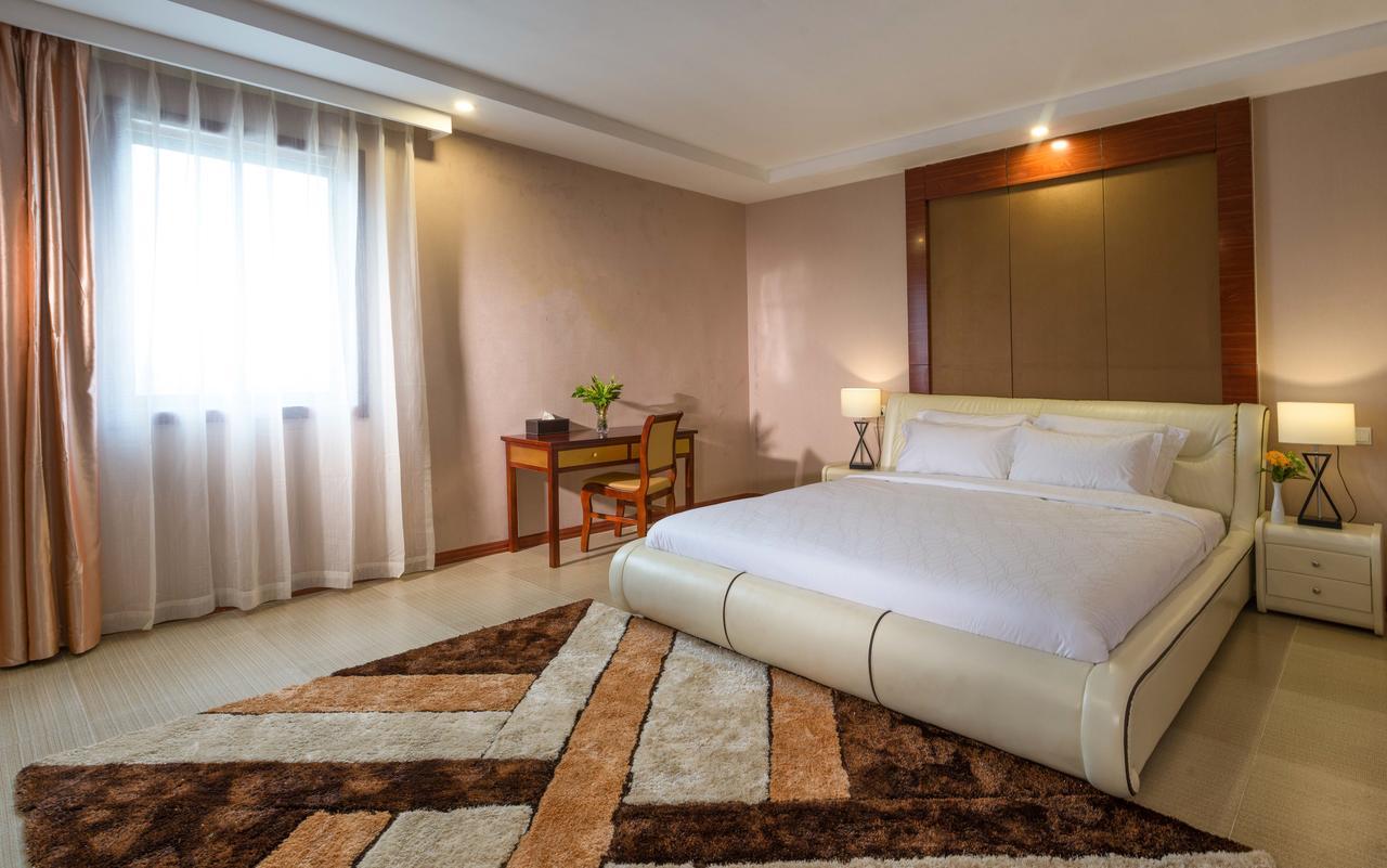The Farmington Hotel Harbel Bagian luar foto